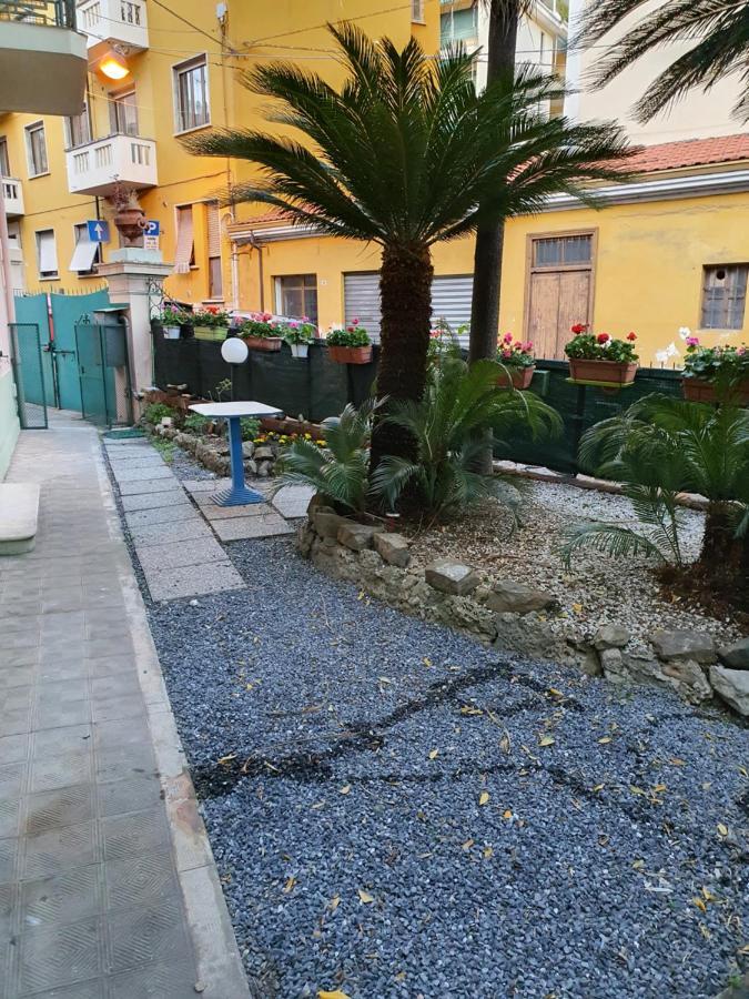 Villa Arcobaleno Rondo Garibaldi San Remo Exterior foto